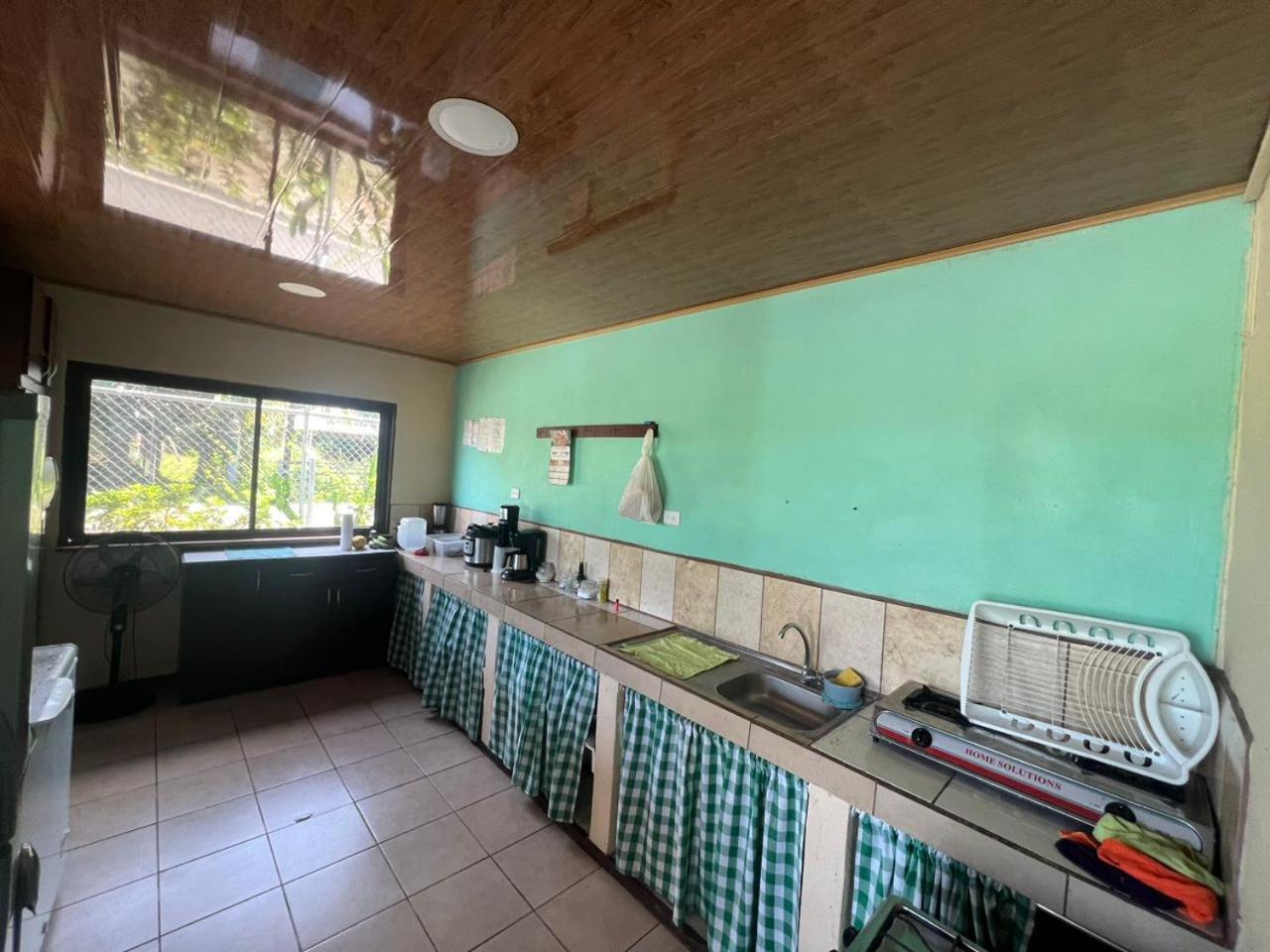 Bed and Breakfast Cabinas Playa Bandera Parrita Zewnętrze zdjęcie