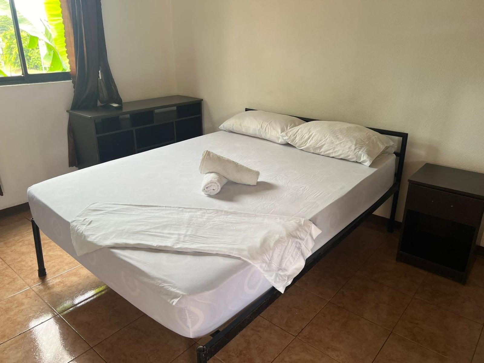 Bed and Breakfast Cabinas Playa Bandera Parrita Zewnętrze zdjęcie