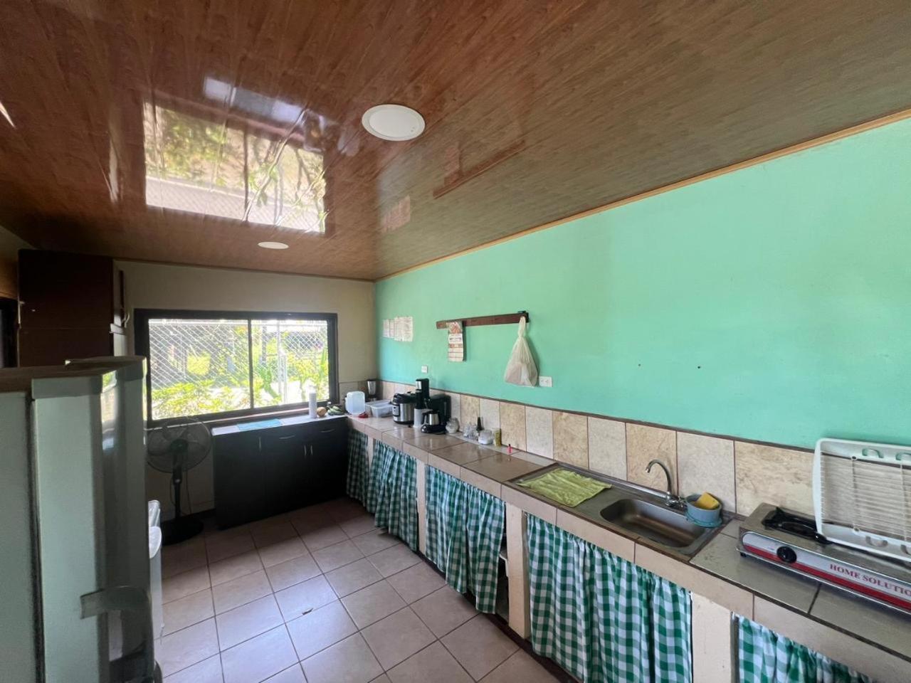 Bed and Breakfast Cabinas Playa Bandera Parrita Zewnętrze zdjęcie